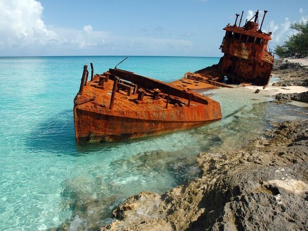 Bahamas wreck
