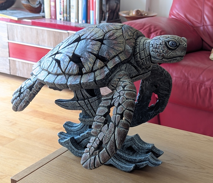 turtle
                        staue